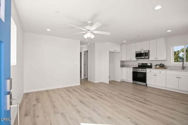 Building Photo - 11154 Aster St
