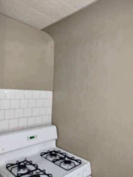 Building Photo - 2138 E Turney Ave