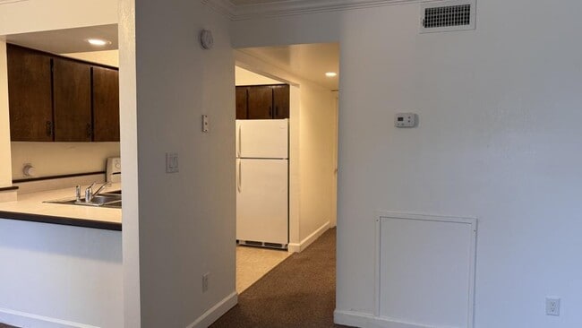 Building Photo - 131 Althea St