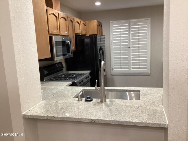 Building Photo - 106 Bernice Pl