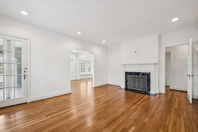 Building Photo - 1189 Reeder Cir NE