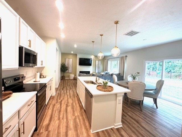 Building Photo - 17825 Bridle Run Dr