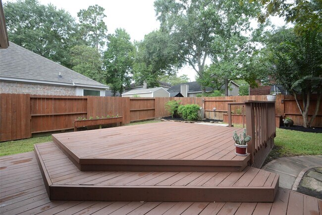 Building Photo - 5327 Willow Knoll Ct