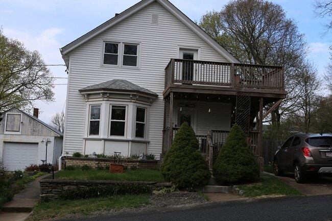 Building Photo - 134 Baldwin St