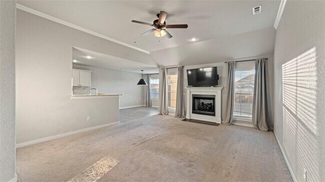 Building Photo - 3960 Deerhurst St