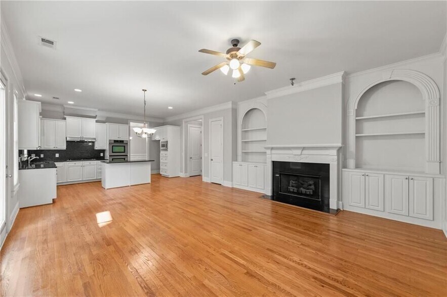 Building Photo - 110 Arden Pl