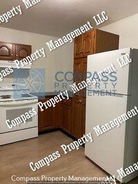 Building Photo - $1195 - 2 Bed, 1 Bath First Floor Apartmen...