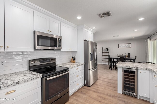 Building Photo - 3503 E Campo Bello Dr