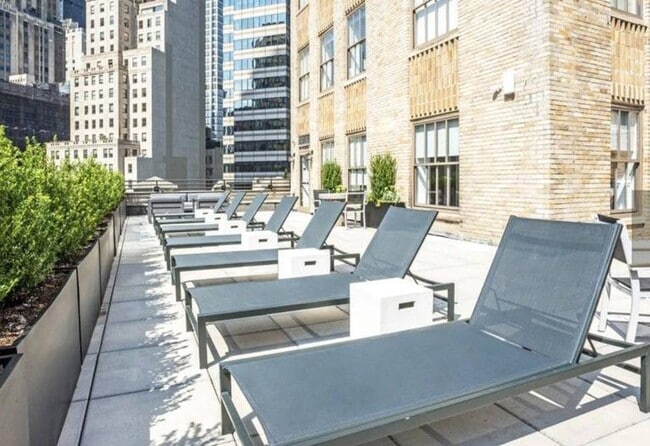Building Photo - 1 bedroom in NEW YORK NY 10005