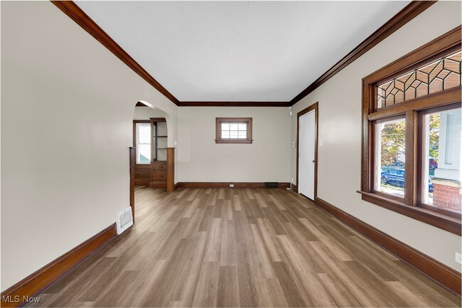 Building Photo - 4318 W 50th St