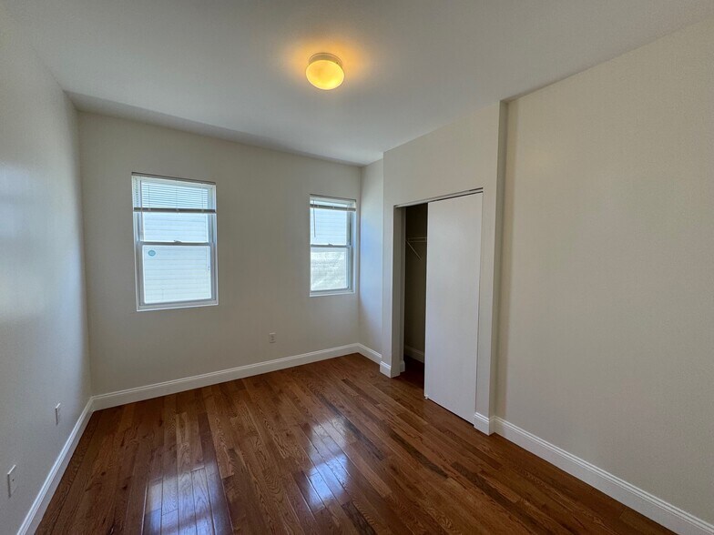 Building Photo - 360 Somerville Ave