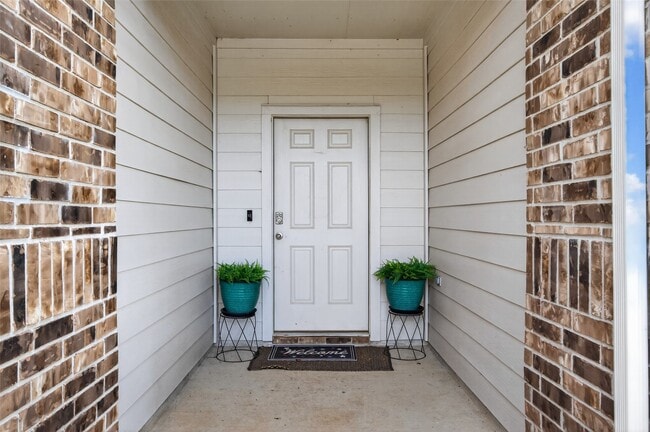 Building Photo - 14601 Blackbrush Mnr