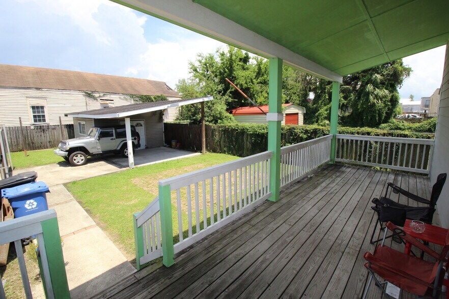 Building Photo - 3303 Toledano St