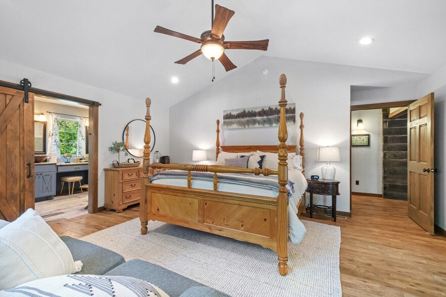 Building Photo - 8683 Larue Rd