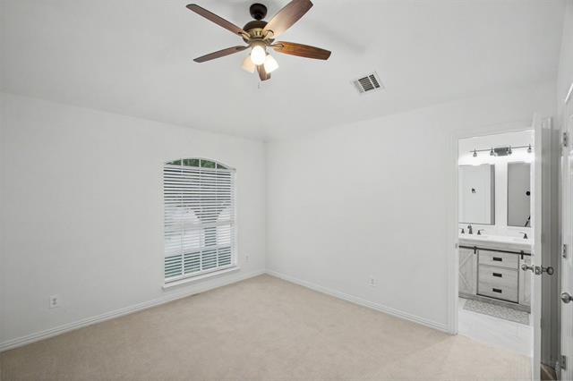 Building Photo - 805 Saratoga Dr