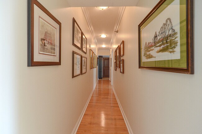 Building Photo - 25 E Superior St