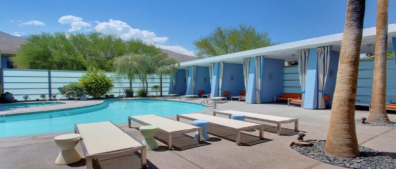 Building Photo - 1020 E Palm Canyon Dr