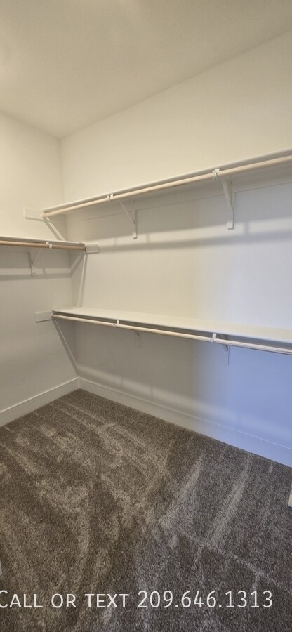 Building Photo - 1695 Placer Pl