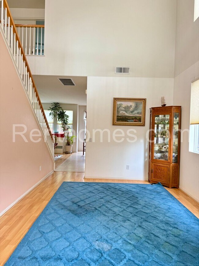 Building Photo - 12565 Carmel Canyon Rd