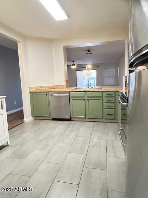 Building Photo - 959 E Arabian Dr