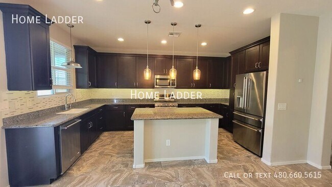 Building Photo - 12034 W Tether Trl