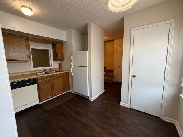 Building Photo - 1695 Brewer Rd