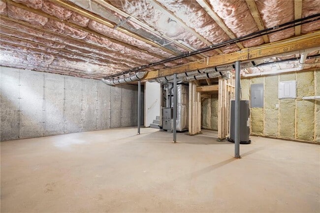 Building Photo - 50 S County Trl