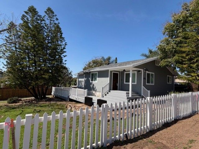 Building Photo - 1743 La Cresta Blvd