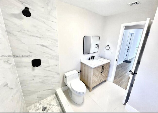 Building Photo - 6729 Petunia Dr