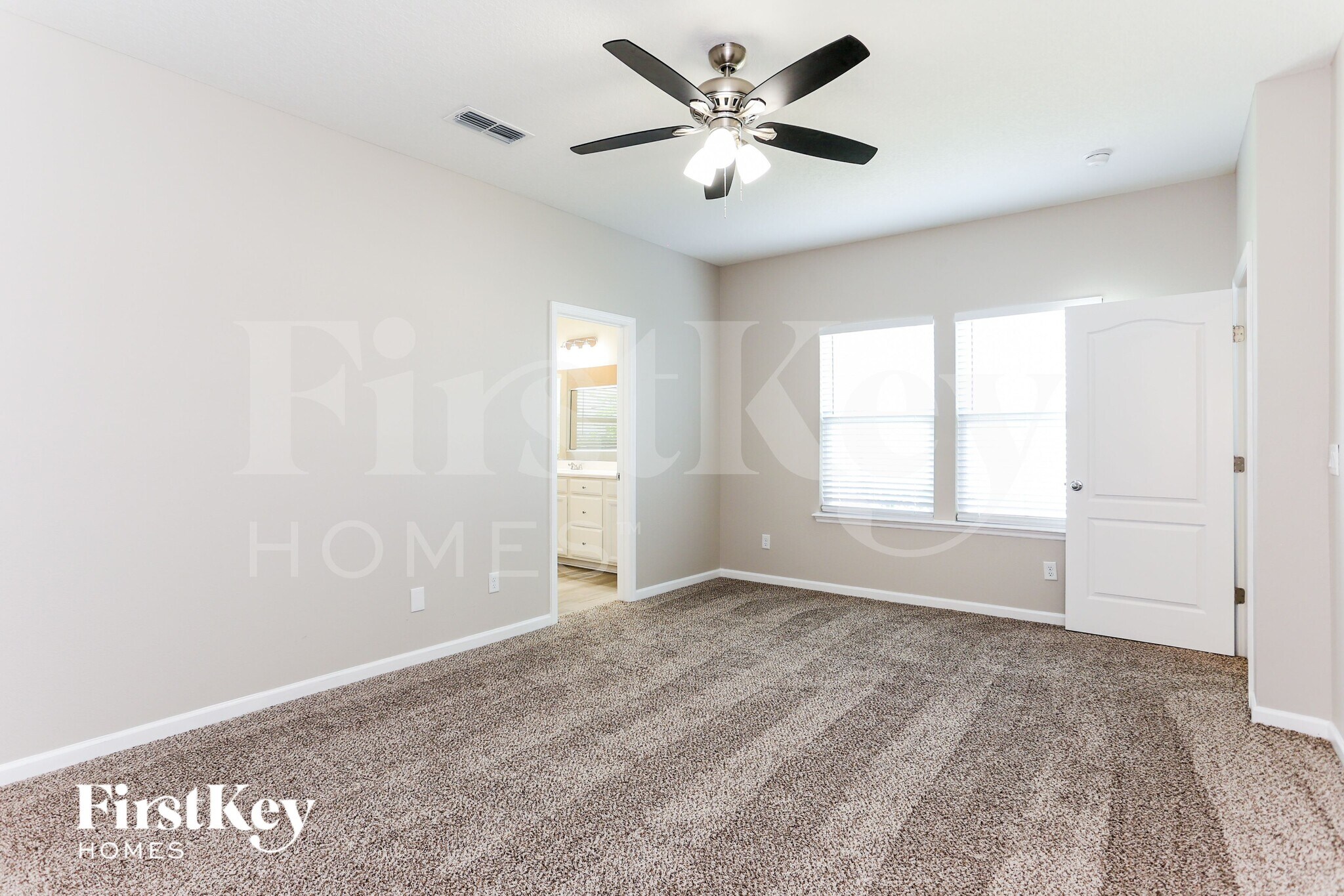 Building Photo - 1633 Mathews Manor Dr
