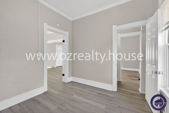 Building Photo - 1232 Walbridge Ave