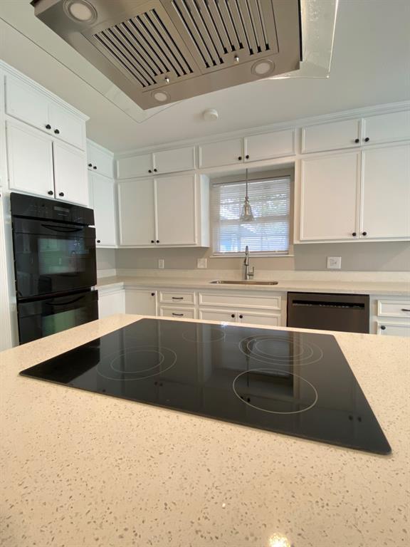 Building Photo - 3909 Ascot Ln