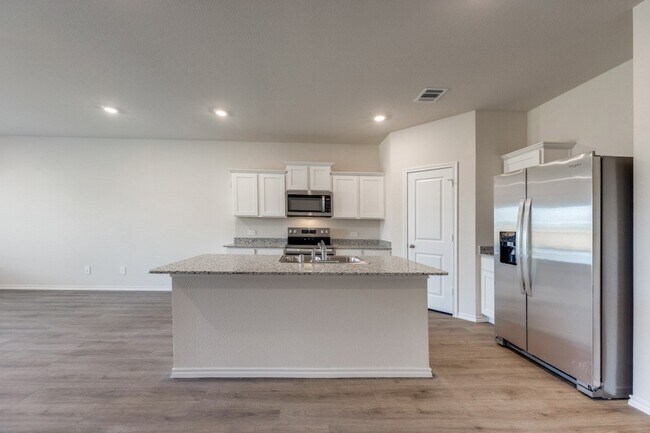 Building Photo - 3433 Marie Dr