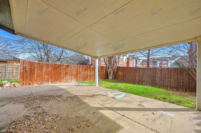 Building Photo - 2409 Sendero Trail