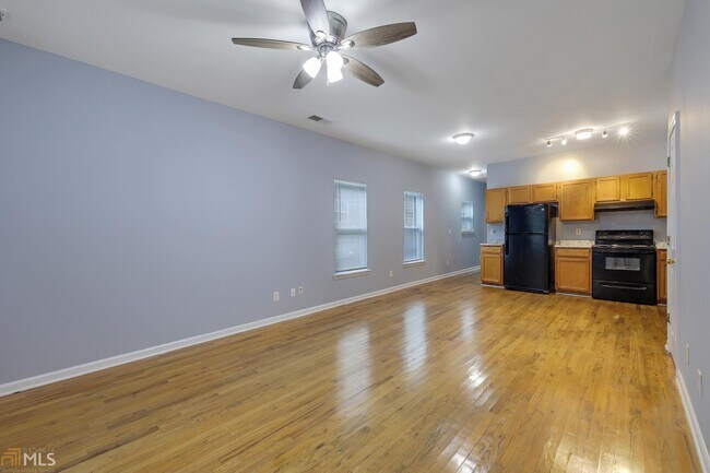 Building Photo - 1026 Sims Ave NW