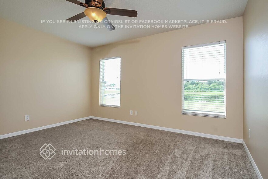 Building Photo - 11007 Golden Silence Dr