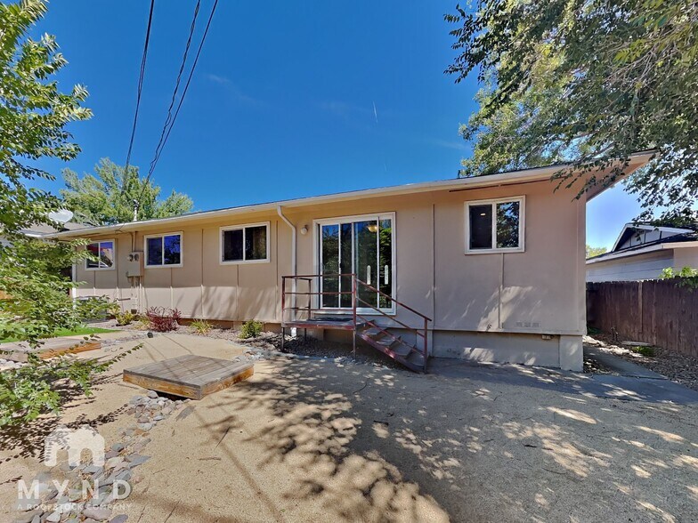 Building Photo - 3450 Pierremont Rd