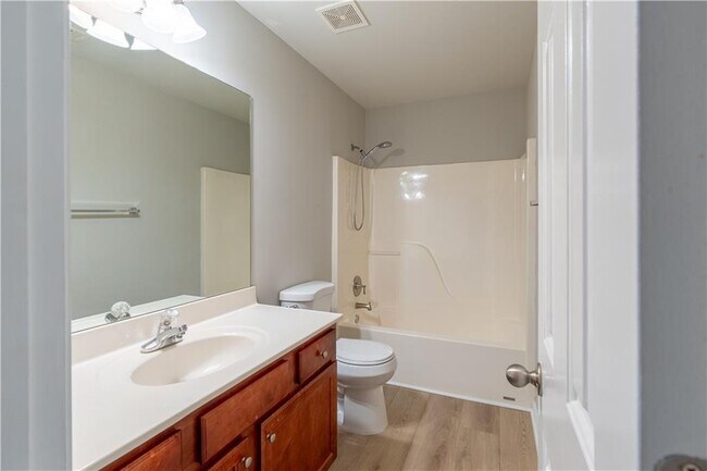 Building Photo - 3176 Creston Park Ct