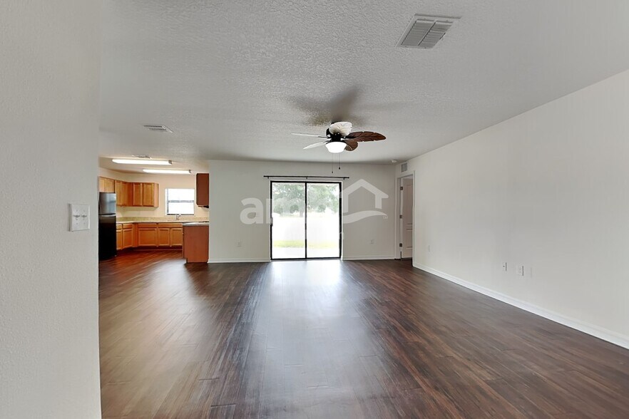Building Photo - 1741 Chatham Grn
