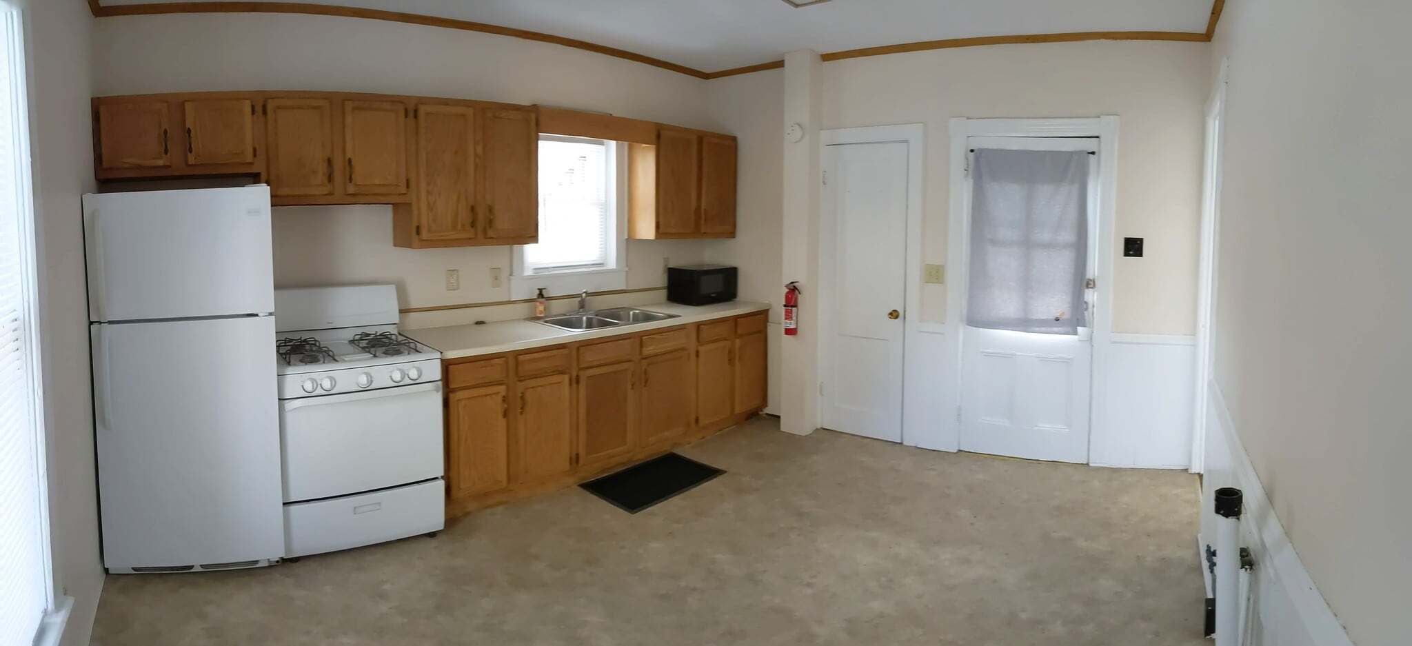 Building Photo - 107 N Elmira St