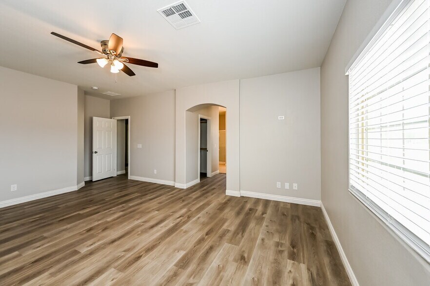 Building Photo - 9655 Vega Carpio Ave