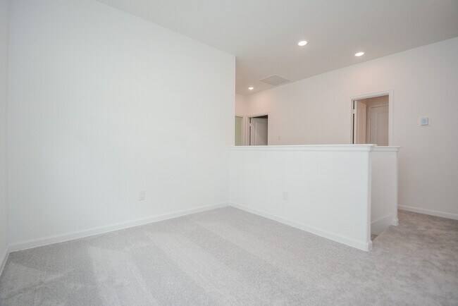 Building Photo - 571 Dry Fork Ln