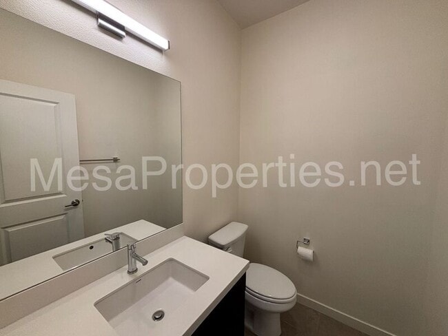 Building Photo - 11027 Serenity Dr