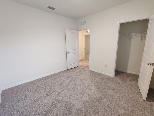 Building Photo - 32614 Canyonlands Dr