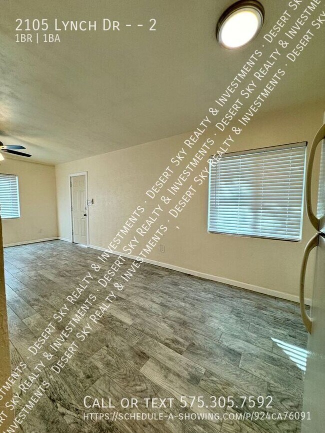 Building Photo - 2105 Lynch Dr