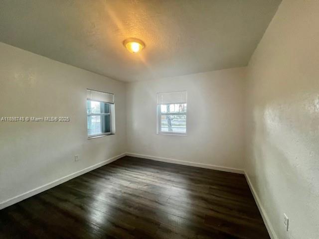 Building Photo - 805 NE 134th St