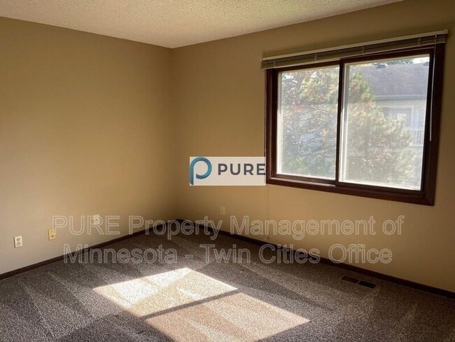 Building Photo - 2466 Cobble Hill Alcove