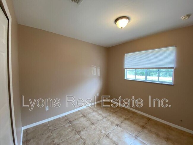 Building Photo - 566 Nimitz Blvd