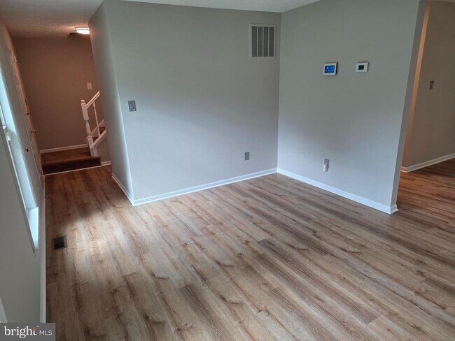 Building Photo - 12000 Rosiers Branch Dr