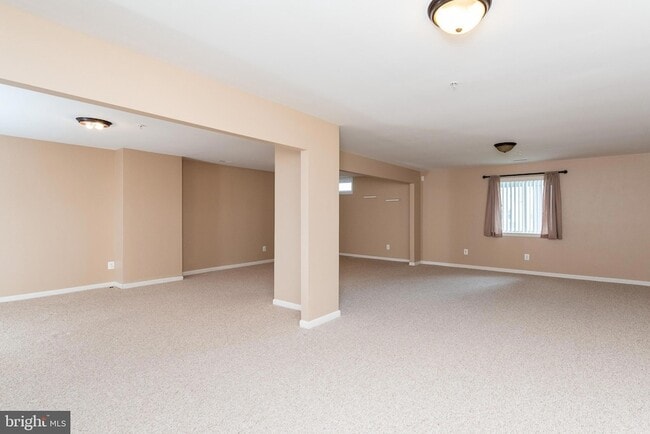 Building Photo - 415 Granville Ct